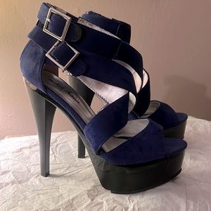 Super cute heels size 6